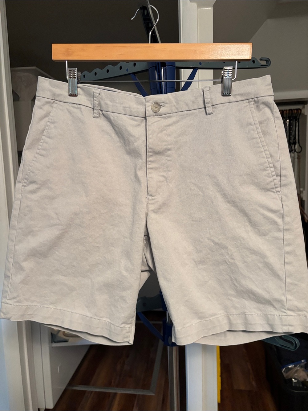 Chaps Men's Classic Cotton Chino Stretch Shorts - Light Khaki